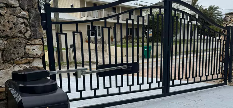 Swing Gate Opener with Keypad Southbridge